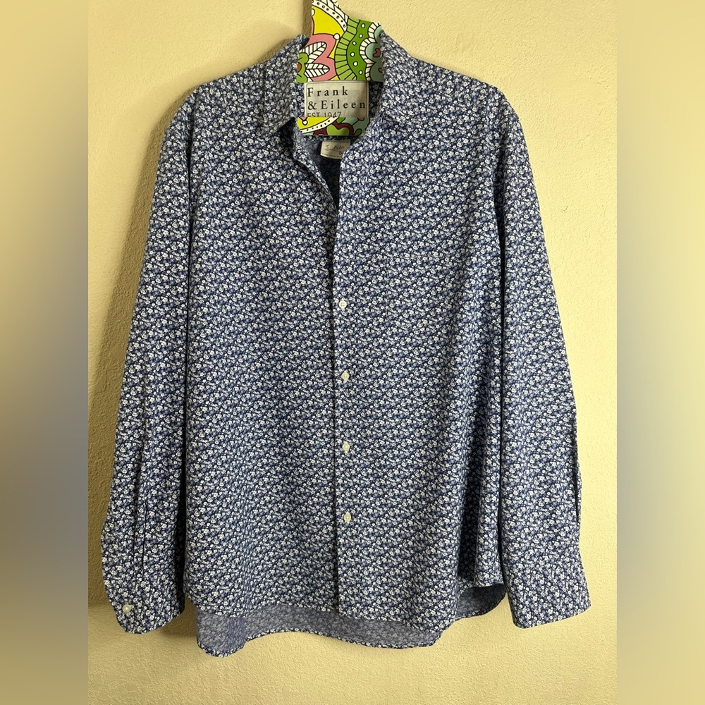 Frank & Eileen Women's Blue Floral Top